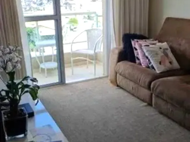 Imagem: O apartamento possui 3 Dormitórios, 1 Suíte, 2 Banheiros,