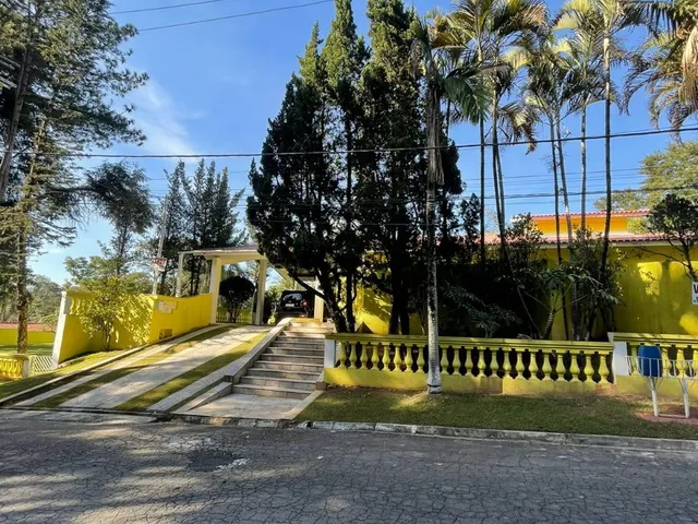 Imagem: Casa térrea com 3 suítes em condomínio