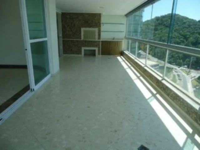 Imagem: Linda vista de toda a orla