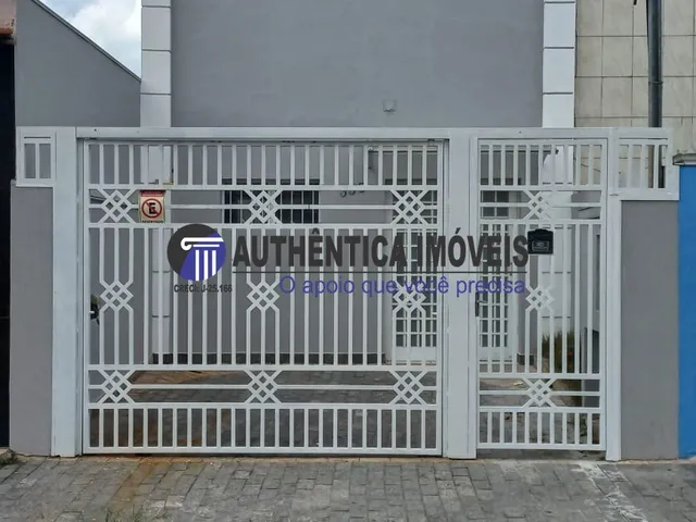 Imagem: A loja possui 2 Banheiros, 2 Vagas na garagem, 180m² de