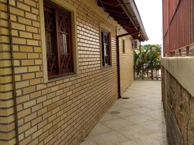 Imagem 7: Dom Feliciano - Casa 3 Dormitórios e Piscina no Centro de Viamão/RS. Bairro Dom