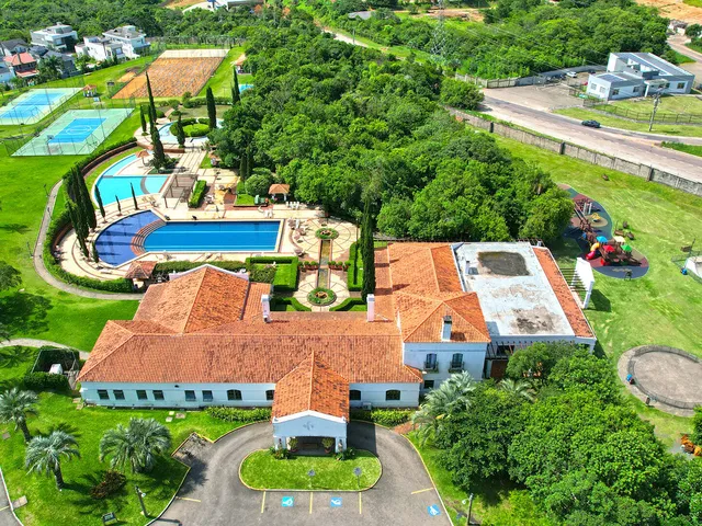 Imagem: A casa em condomínio possui 3 Dormitórios, 1 Suíte, 2