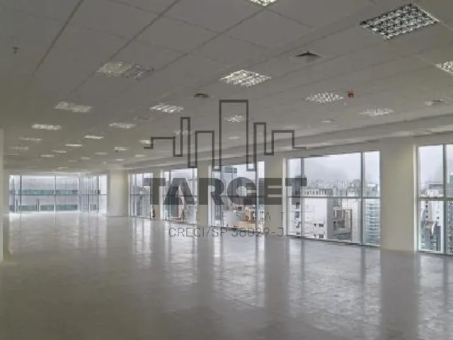 Imagem 4: Excelente Conjunto Comercial para sua Empresa. 1.300 m² na Chácara Santo Antônio!
