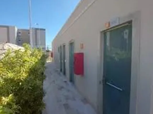 Imagem: O apartamento possui 2 Dormitórios, 1 Banheiro, 1 Vaga na