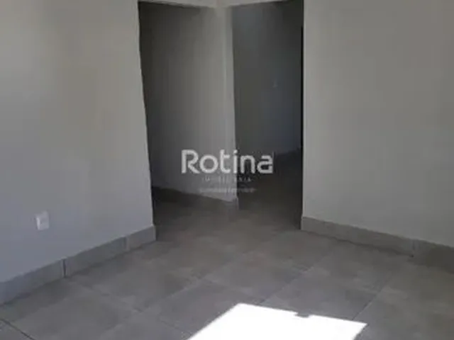 Imagem 3: Casa À Venda, 3 Quartos, 2 Vagas, Conjunto Alvorada - Uberlândia/Mg - R$ 220.000,00