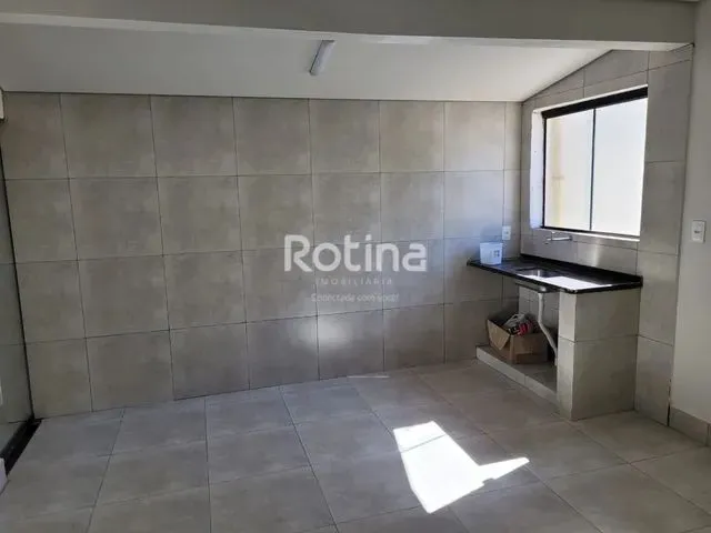 Imagem 8: Casa À Venda, 3 Quartos, 2 Vagas, Conjunto Alvorada - Uberlândia/Mg - R$ 220.000,00
