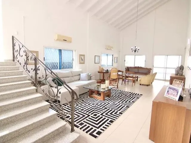 Imagem 3: Sobrado no Itanhangá Park, com 4 Suítes, Elevador, Piscina, 13 Splits, Piso Porcelanato