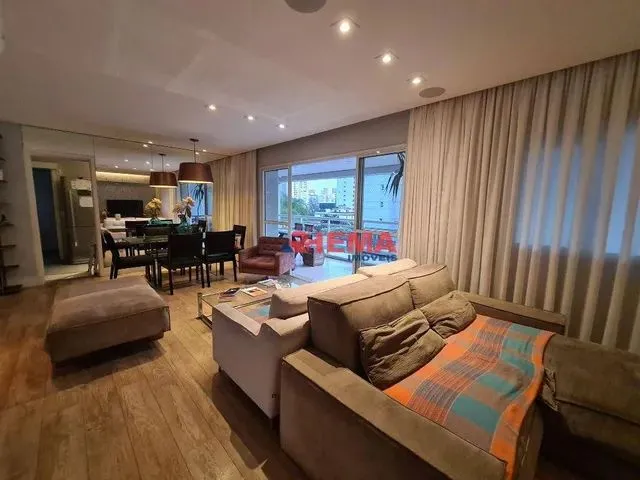 Imagem: Apartamento com 4 Dormitórios À Venda