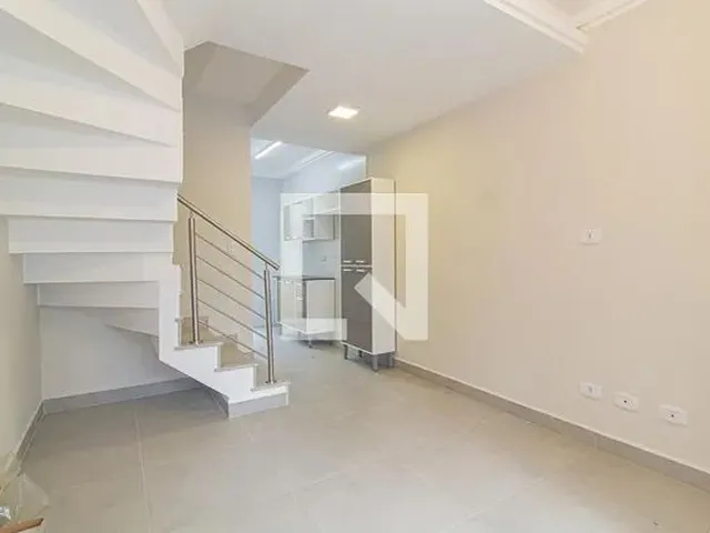 Imagem 1: Casa de Condomínio para Aluguel - santa Cândida, 2 Quartos, 46 M2