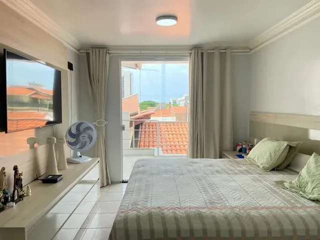 Imagem 3: Casa Solta no Calhau com 5 Suítes // Projetada // 276M