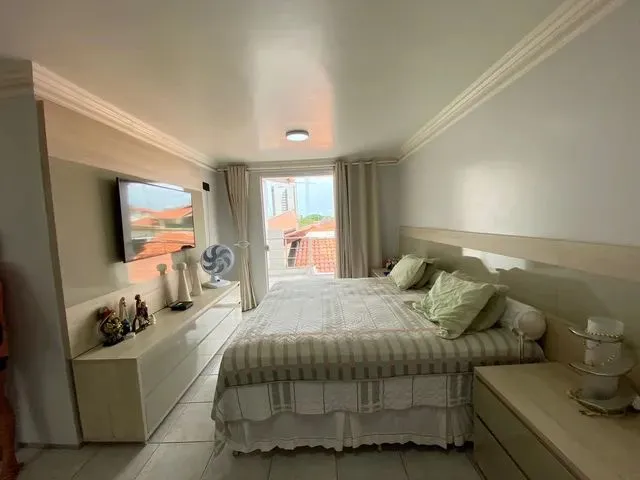 Imagem 16: Casa Solta no Calhau com 5 Suítes // Projetada // 276M