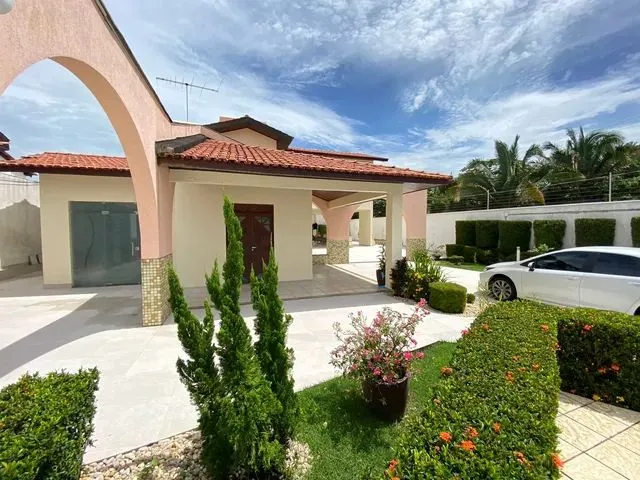 Imagem 12: Casa Solta no Calhau com 5 Suítes // Projetada // 276M