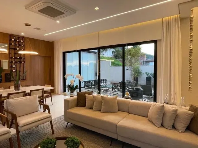 Imagem: A casa possui 5 Dormitórios, 5 Suítes, 5 Banheiros, 4