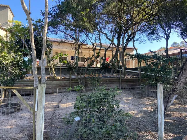 Imagem 9: CASA NA LAGOA Casa com 3 dormitórios