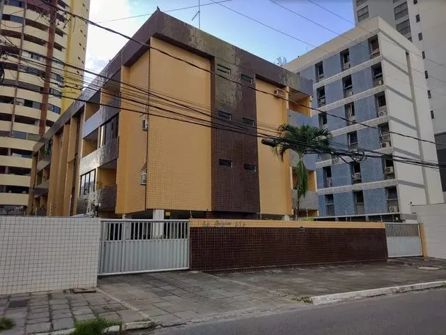 Imagem: O apartamento possui 2 Dormitórios, 1 Suíte, 1 Banheiro,