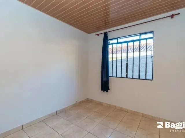 Imagem 16: Casa de 3 Quartos para Alugar no Bairro Orleans