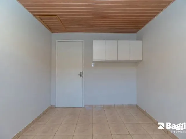Imagem 9: Casa de 3 Quartos para Alugar no Bairro Orleans