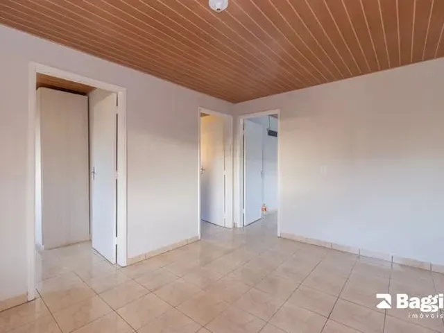 Imagem 13: Casa de 3 Quartos para Alugar no Bairro Orleans