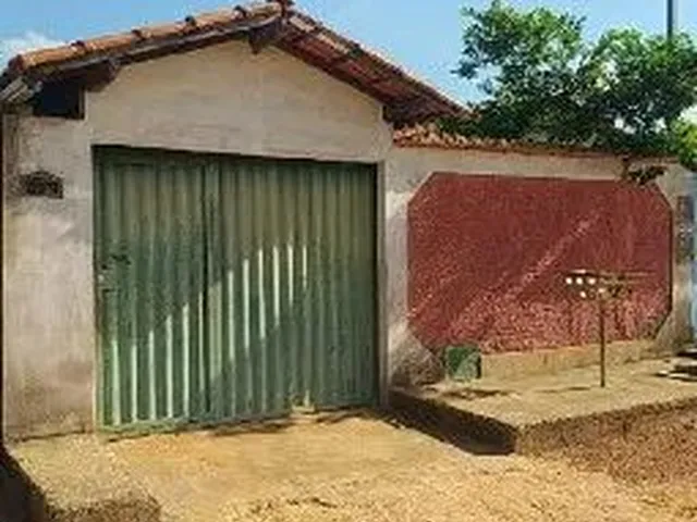 Imagem: Varzea da Palma - Casa Padrão