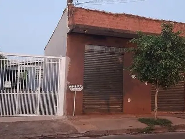Imagem: Casa com Salão Comercial (Troco