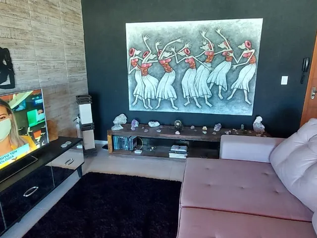 Imagem: A casa possui 2 Dormitórios, 2 Suítes, 2 Banheiros, 1