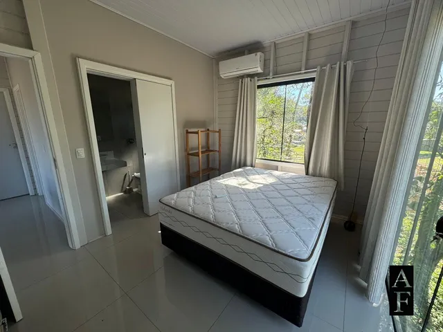 Imagem 4: Casa com astral de sítio em Garopaba SC