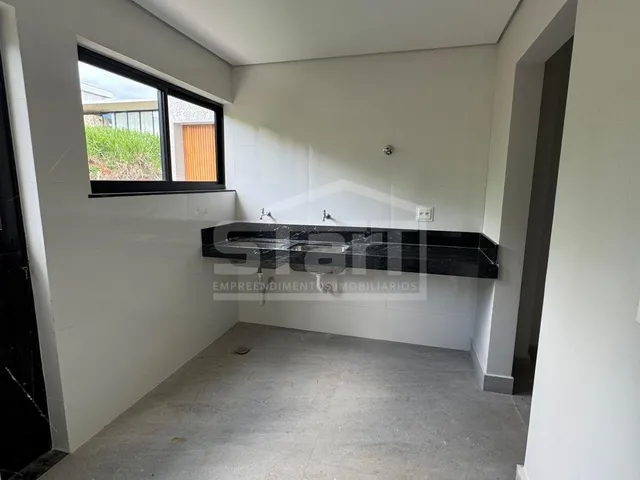 Imagem 4: Casa Luxuosa no Condomínio Gran Royalle - Conforto, Modernidade e Exclusividade