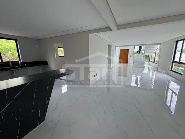 Imagem 5: Casa Luxuosa no Condomínio Gran Royalle - Conforto, Modernidade e Exclusividade