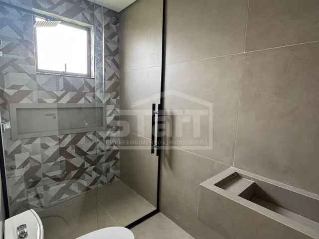 Imagem 8: Casa Luxuosa no Condomínio Gran Royalle - Conforto, Modernidade e Exclusividade