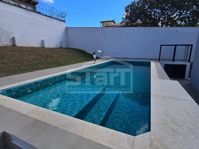 Imagem 3: Casa Impecável à venda no Jardim Ipê,4 Quartos, Pé Direito Duplo e Piscina