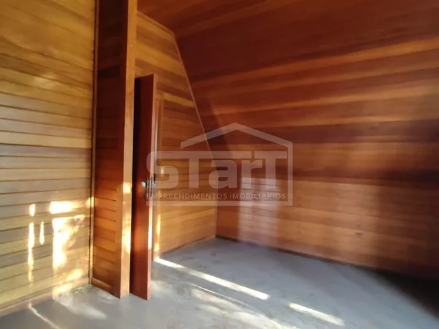 Imagem 15: Excelente Casa de Madeira no Condados da Lagoa por R 1.300.000