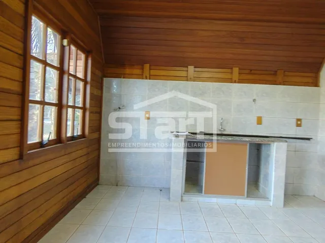 Imagem 7: Excelente Casa de Madeira no Condados da Lagoa por R 7.000 mês