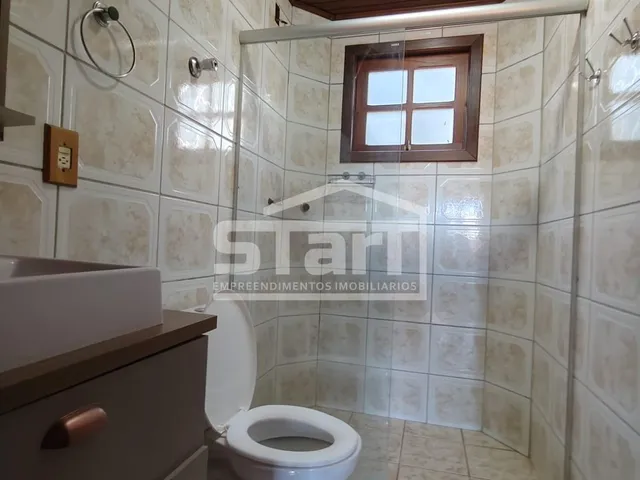 Imagem 8: Excelente Casa de Madeira no Condados da Lagoa por R 7.000 mês