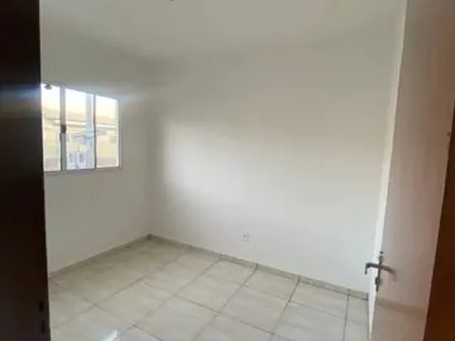 Imagem 2: Apartamento Térreo com 2 Quartos e Vaga de Garagem em Valparaíso - Go