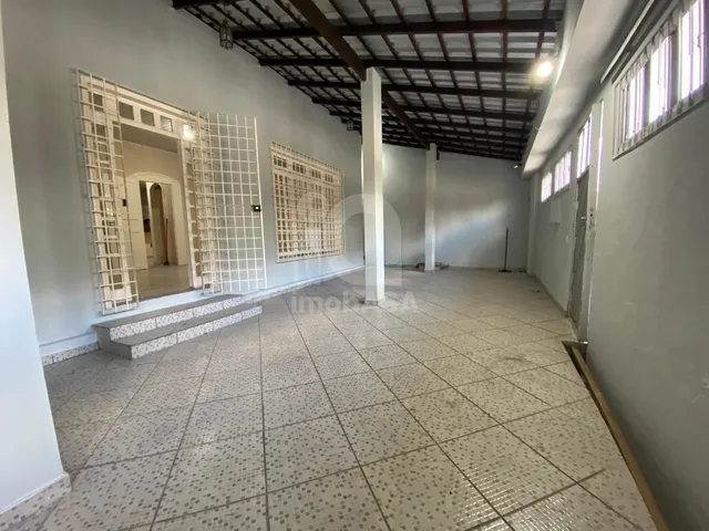 Imagem 5: Imperdível Casa à Venda em Manaus-AM, Parque 10 de Novembro: 4 Quartos, 1 Suite, 2
