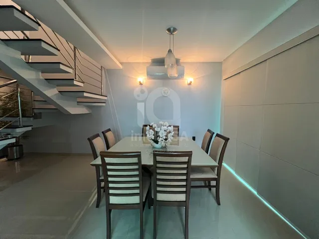 Imagem 7: Imóvel de luxo em condomínio no Tarumã: 3 quartos, 3 suítes, 2 salas, 5 banheiros, 4