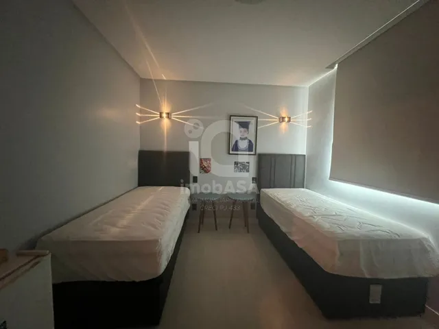 Imagem 6: Imóvel de luxo em condomínio no Tarumã: 3 quartos, 3 suítes, 2 salas, 5 banheiros, 4