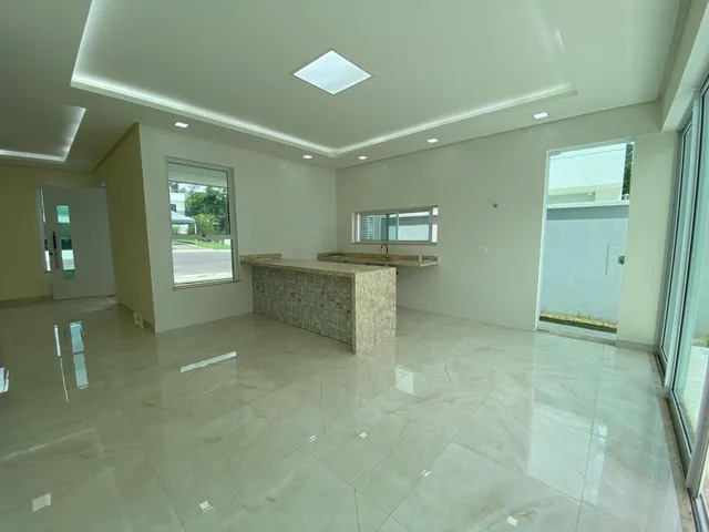 Imagem 2: CASA TÉRREA DOS SONHOS - CONDOMÍNIO PASSAREDO - 3 SUÍTES - JARDIM DE INVERNO - 175M2