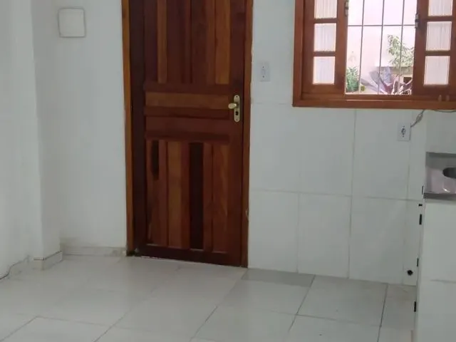 Imagem 4: Alugo Kitnet Vale Paraíso. Rua Hct