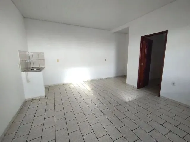 Imagem: Alugo Apartamento (Bairro Corado