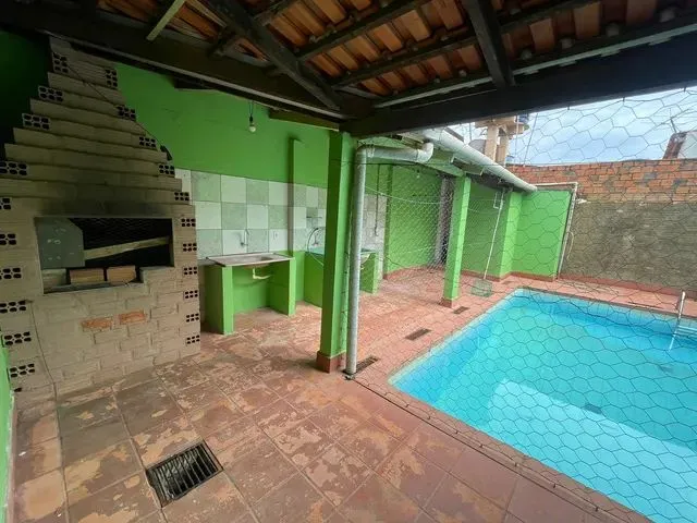 Imagem 10: Com Piscina e 3 Qts, na Sul