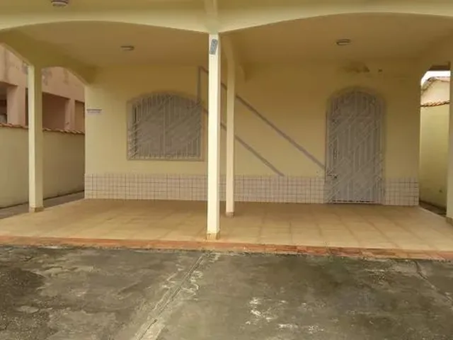 Imagem: O apartamento possui 1 Dormitório, 1 Banheiro, 40m² de