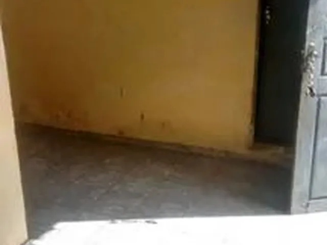 Imagem: Aluga-Se Uma Kitnet de 3 Cômodos e Banheiro