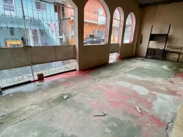 Imagem 15: Casa para Venda Possui 250 M2 com 3 Quartos em São Jorge - Manaus - Amazonas