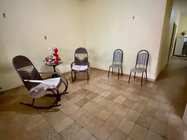 Imagem 16: Casa para Venda Possui 250 M2 com 3 Quartos em São Jorge - Manaus - Amazonas