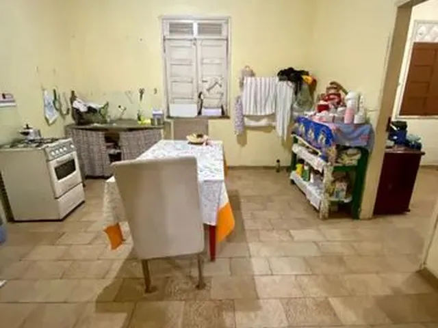 Imagem 12: Casa para Venda Possui 250 M2 com 3 Quartos em São Jorge - Manaus - Amazonas
