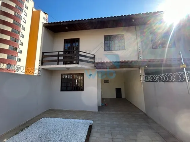 Imagem: Sobrado 3 Quartos no Centro de Pinhais