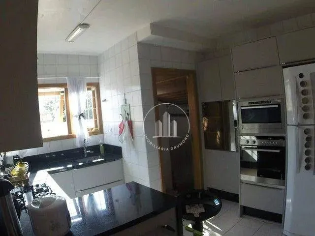 Imagem 9: Casa com 3 Dormitórios À Venda, 252 M² por R$ 1.330.000,00 - Bom Abrigo