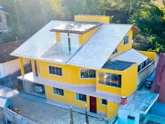 Imagem: Casa com 5 Quartos a Venda nos Ingleses
