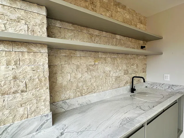 Imagem 10: Apartamento a Venda no Be Joanes - Buraquinho (Foz do Joanes). 2 suítes finamente